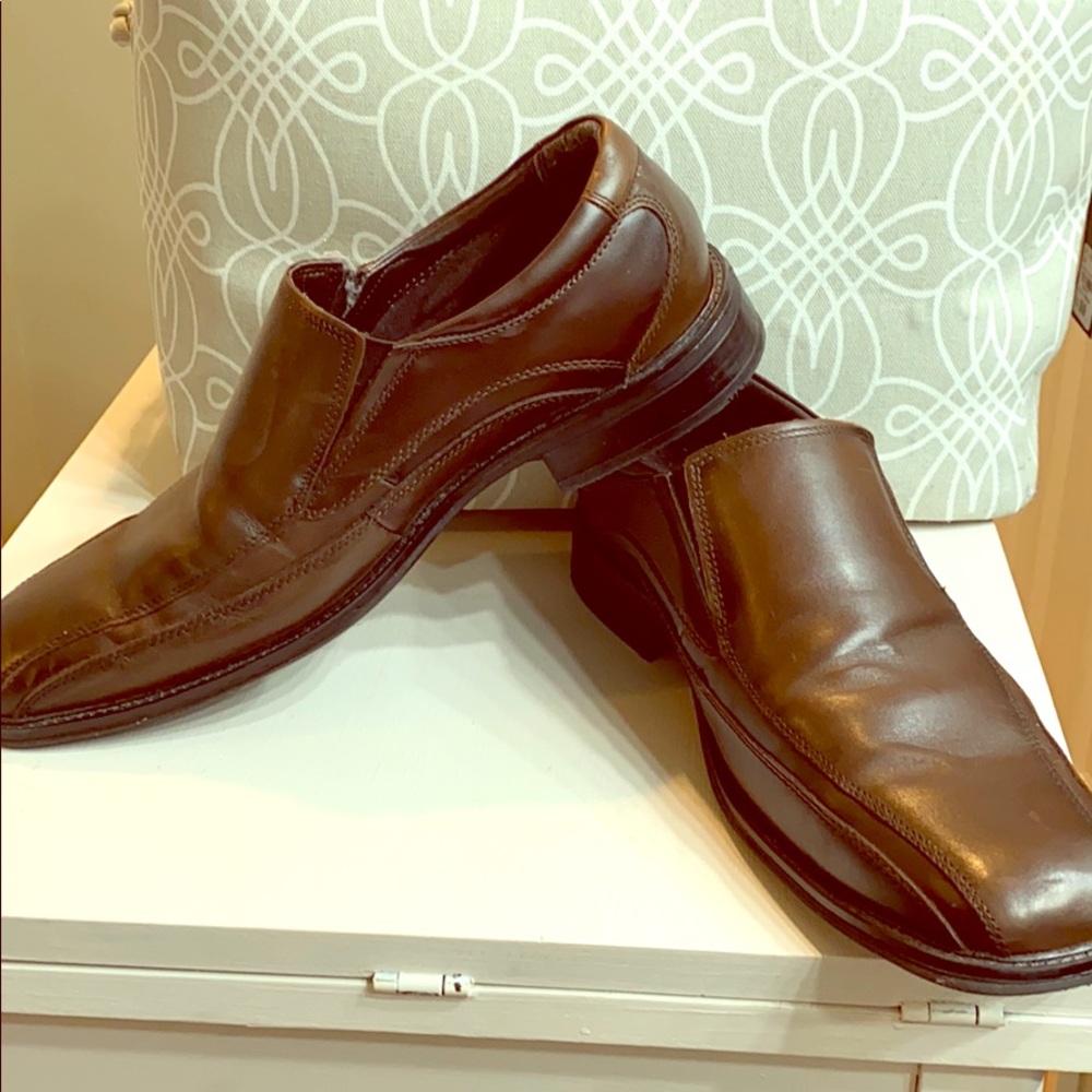 Men’s size 12 Dockers leather loafers